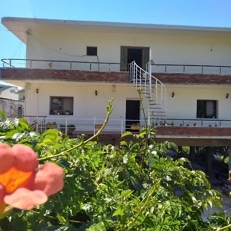 Bed & Breakfast Casa Eisea *