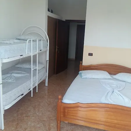 Bed & Breakfast Casa Eisea Vlorë